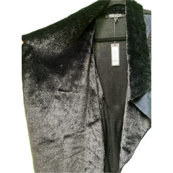 Romeo & Juliet Couture Slate Blue and Black Vest NWT Medium - Picture 9 of 10